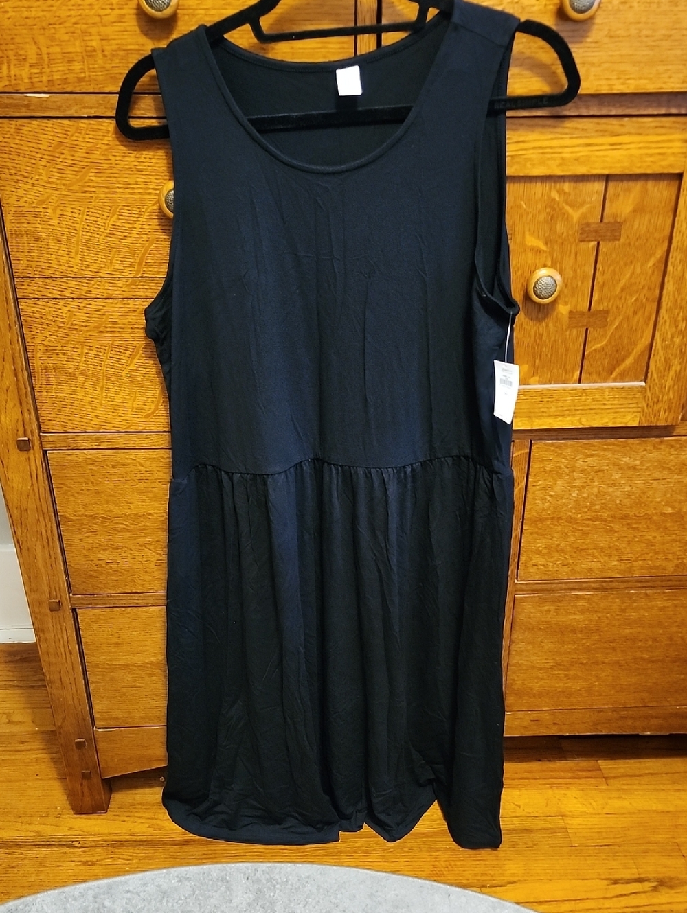 Old Navy Women’s Black Sleeveless Drop Waist Dress